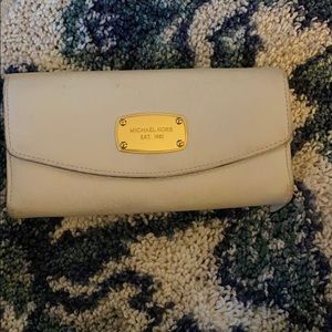 Michael Kor white wallet